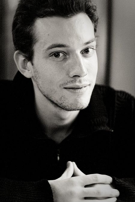 102132